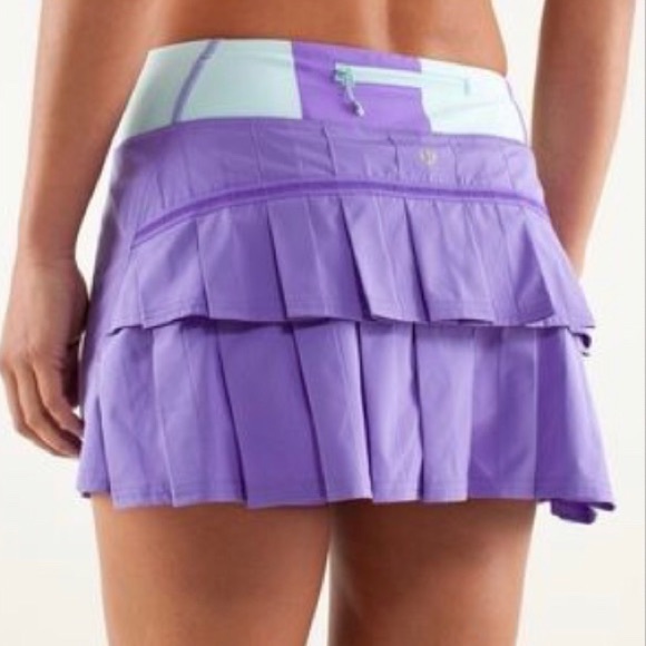 lululemon athletica Pants - Lululemon pace setter skirt 2/4 (1317)
